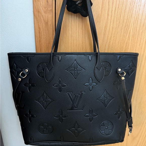 Louis Vuitton Black Monogram Tote - Picture 2 of 4